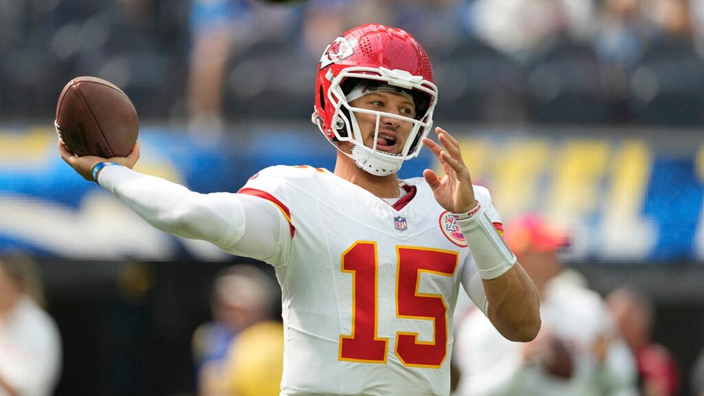 Patrick Mahomes accidentally levels Rashee Rice after interception; Chiefs wide receiver out for game