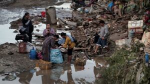 Nepal surveys flood wreckage as death toll reaches 209