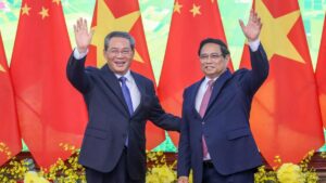 Vietnam, China to expand rail links, cross-border payments