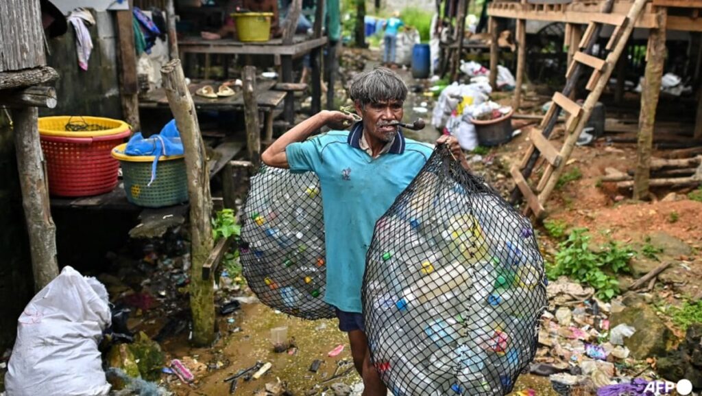 ‘New wave’ as start-up sweeps up Thai ocean plastic