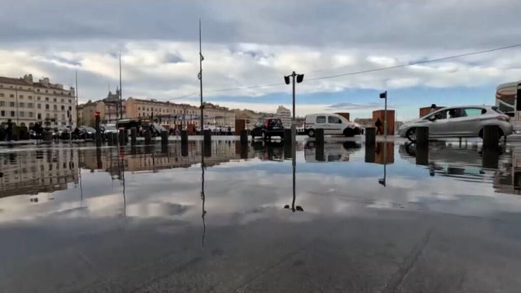 Heavy rain causes flooding in Marseille