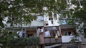 Pokrovsk and Kostyantynivka residents clean up after Russian shelling