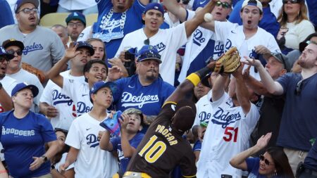 Padres’  Jurickson Profar robs Mookie Betts of home run, stuns Dodgers fans