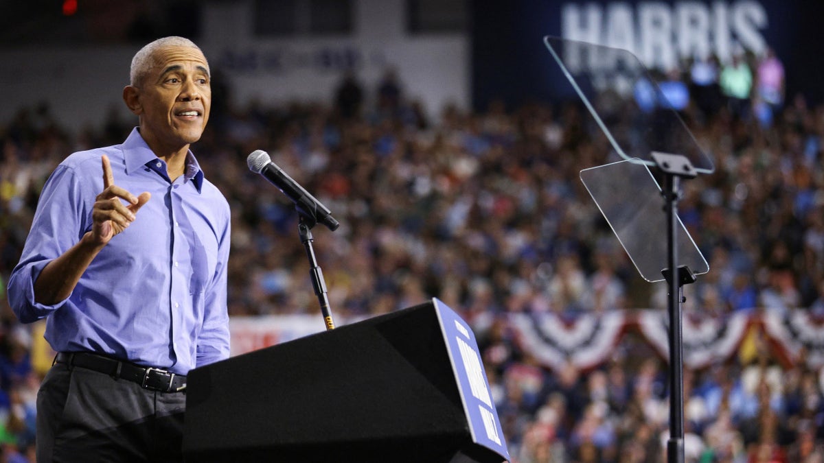 Former President Barack Obama speaks during a campaign event in support of Democratic presidential nominee and U.S. Vice President Kamala Harris in Pittsburgh, Pennsylvania, U.S., October 10, 2024. REUTERS/Quinn Glabicki