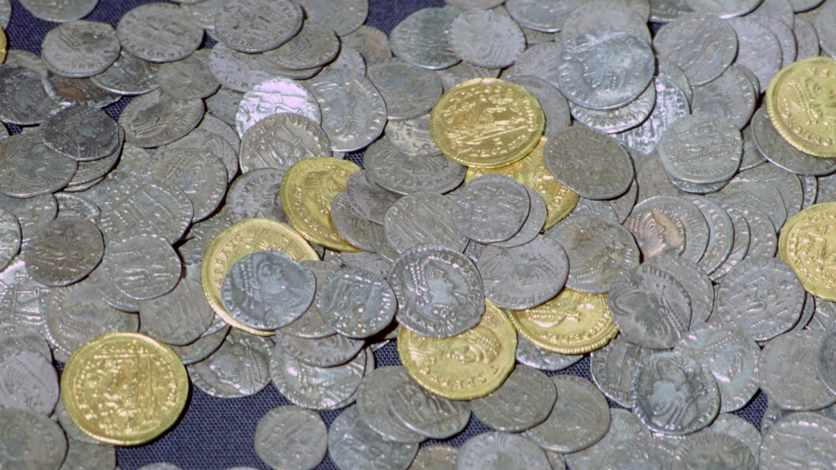 The coins in the Hoxne Hoard