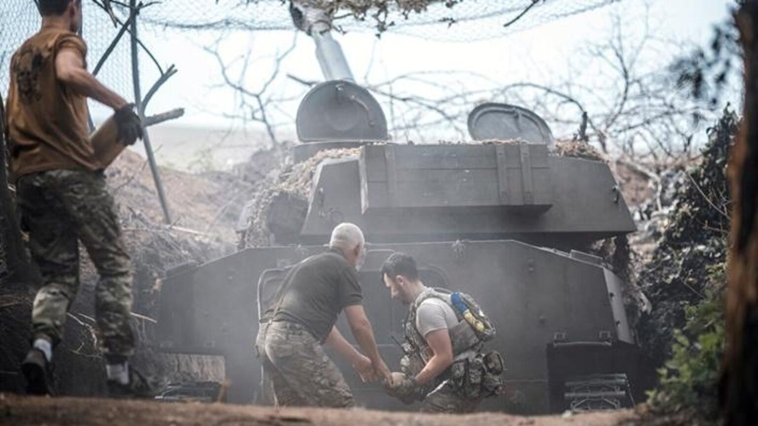 Fighting Their Way Into Selydove, Russian Motor Rifle Troops Captured And Executed Four Ukrainian National Guardsmen