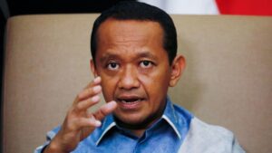 Top Indonesian university confirms minister’s doctoral degree amid controversy over short duration of studies