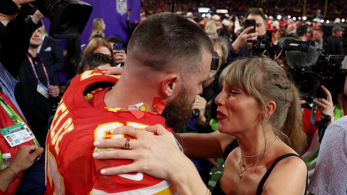 Travis Kelce and Taylor Swift