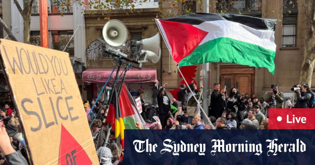 Middle East war intensifies; demonstrators in Melbourne CBD day before October 7 anniversary