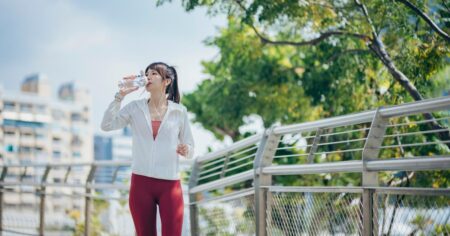 Reviewers Are Doubling Their Water Intake This Fall Thanks to This Tasty Gut-Boosting Hydration Powder