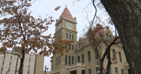 Calgarians’ satisfaction with city services declining ahead of budget talks: survey