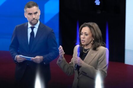 Harris finally forced to address her ‘unprecedented’ nomination route at Univision town hall