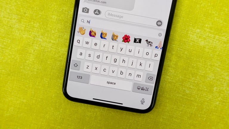 Emoji keyboard on iPhone