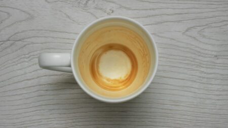 5 Easy Tips for Removing Stubborn Coffee Stains From Your Mugs