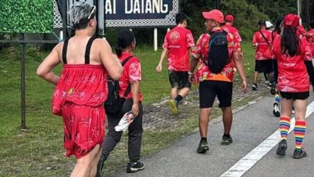 Two foreign men fined for ‘indecent’ behaviour at unsanctioned fun run in Johor that drew thousands