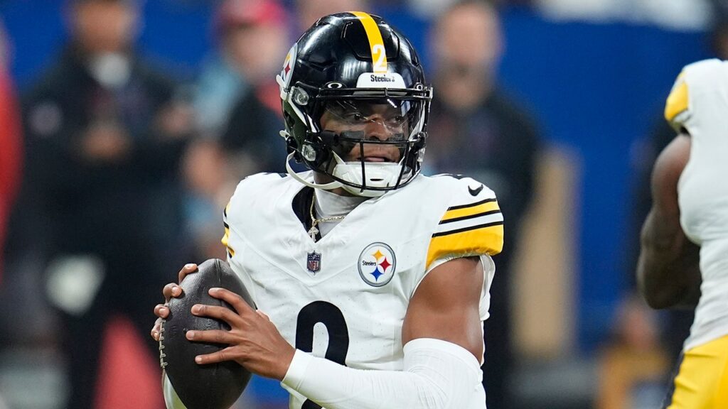 JJ, Derek Watt love how Justin Fields has performed with Steelers: ‘He’s improved every game’