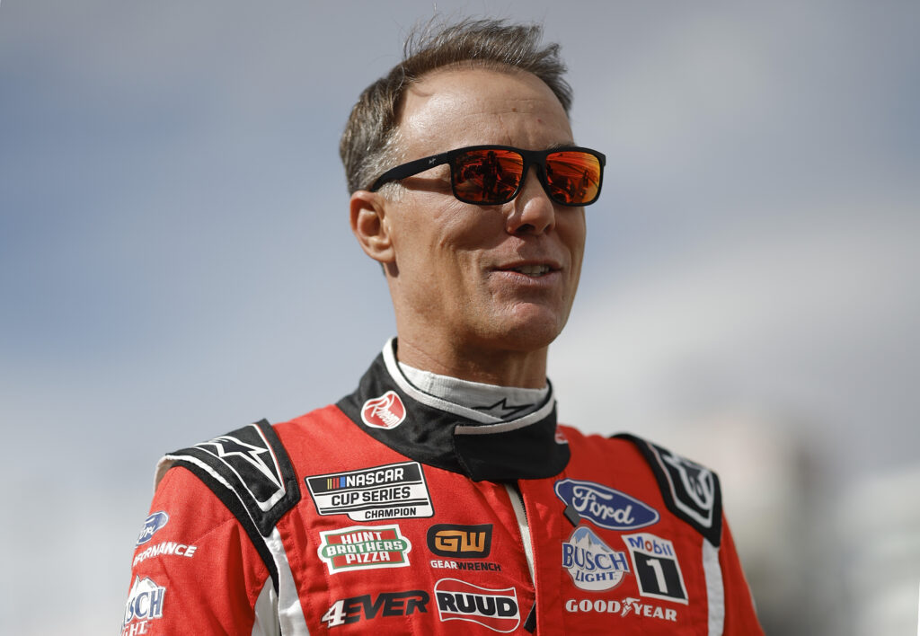 ‘Deathly Sick’ Kevin Harvick Pushes Through Unbearable Illness in Vegas in Big Reveal