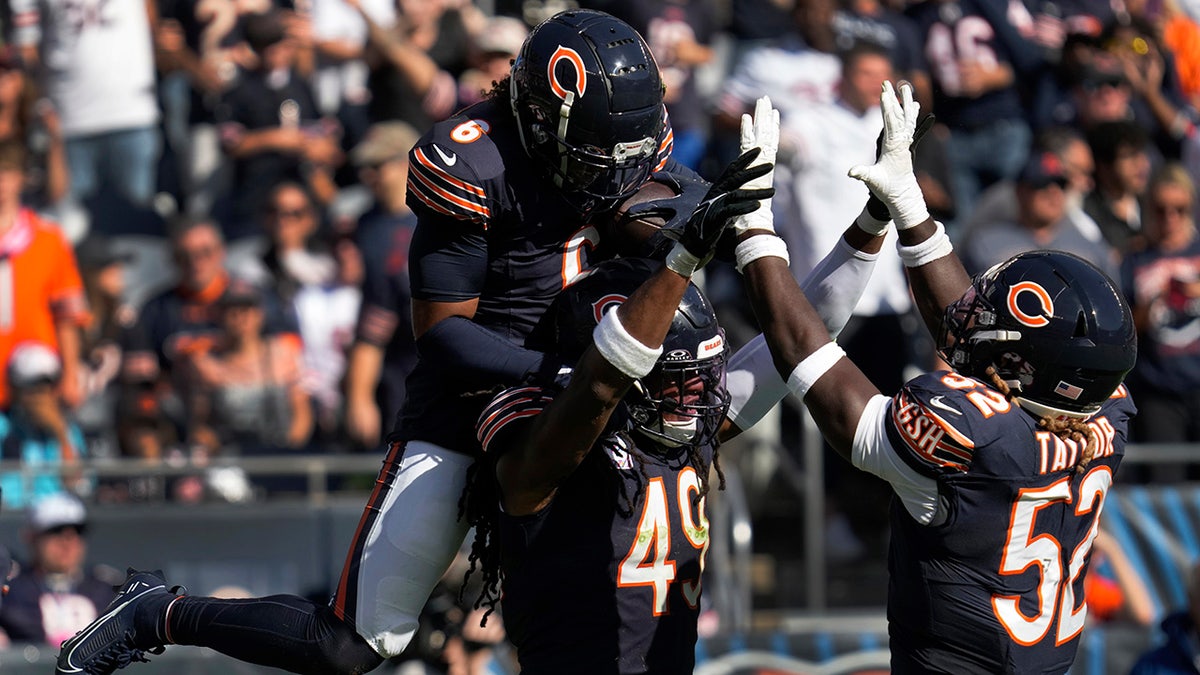 Kyler Gordo and the Bears' defense