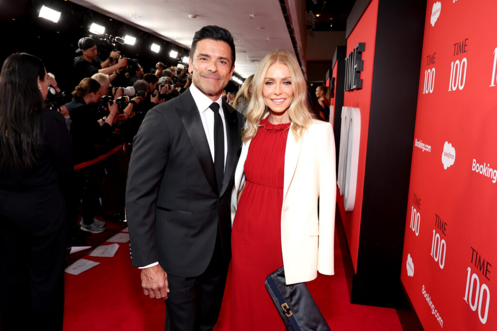 Why Kelly Ripa Literally Kicked Mark Consuelos in the Crotch