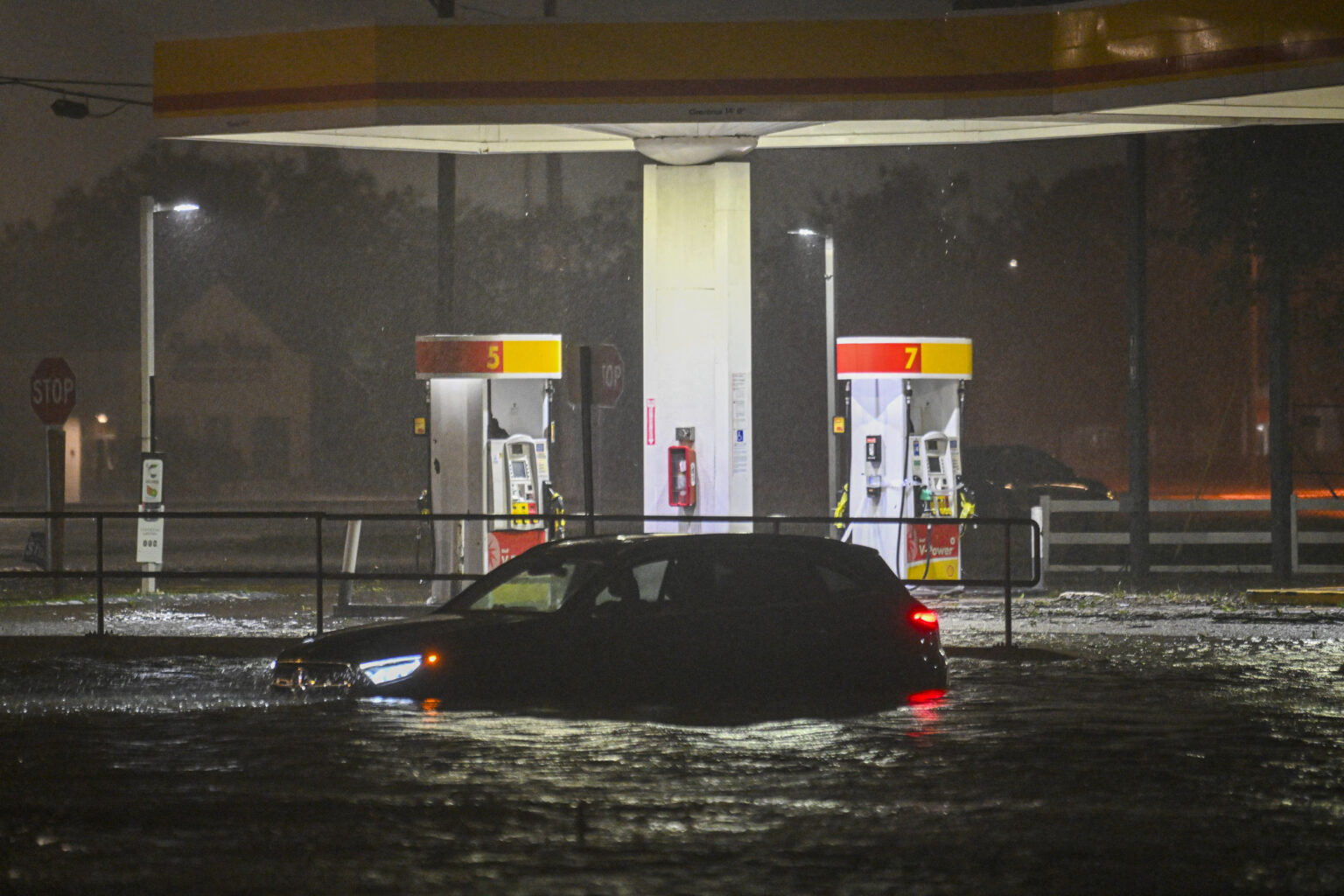 Nearly 3 Million Without Power in Florida as Hurricane Milton Hits