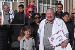 Walgreens pharmacist receives surprise ,000 gift from boy, 11, and devoted customers before store closes