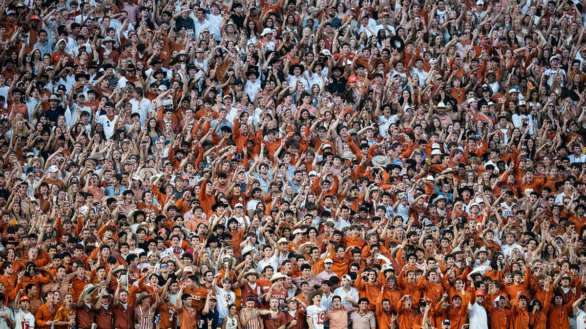 Texas fans