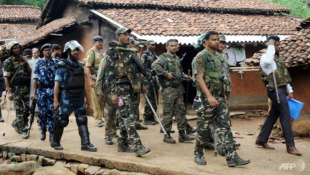 India security forces kill 28 Maoist rebels in firefight