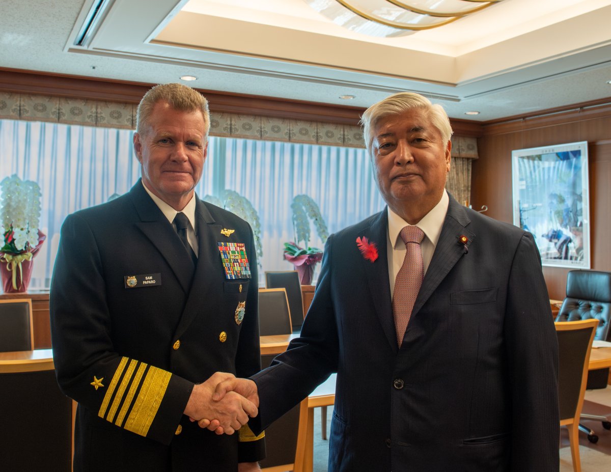 U.S. Military Commander Visits Japan