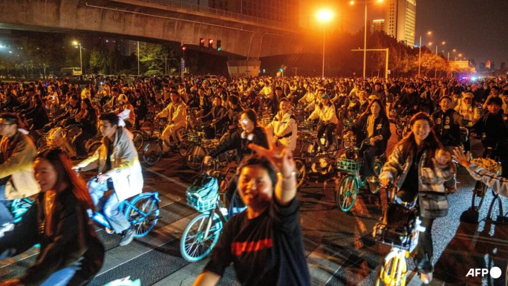 China cracks down after dumpling-hunting cyclists spark road chaos