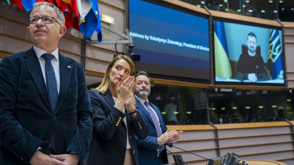 Viral claims of MEPs applauding Ukrainian strikes on Russia debunked