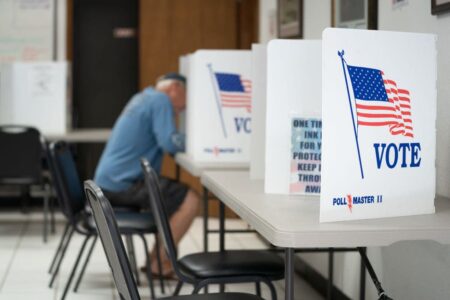 Republicans outpacing Democrats in North Carolina early voting, data shows