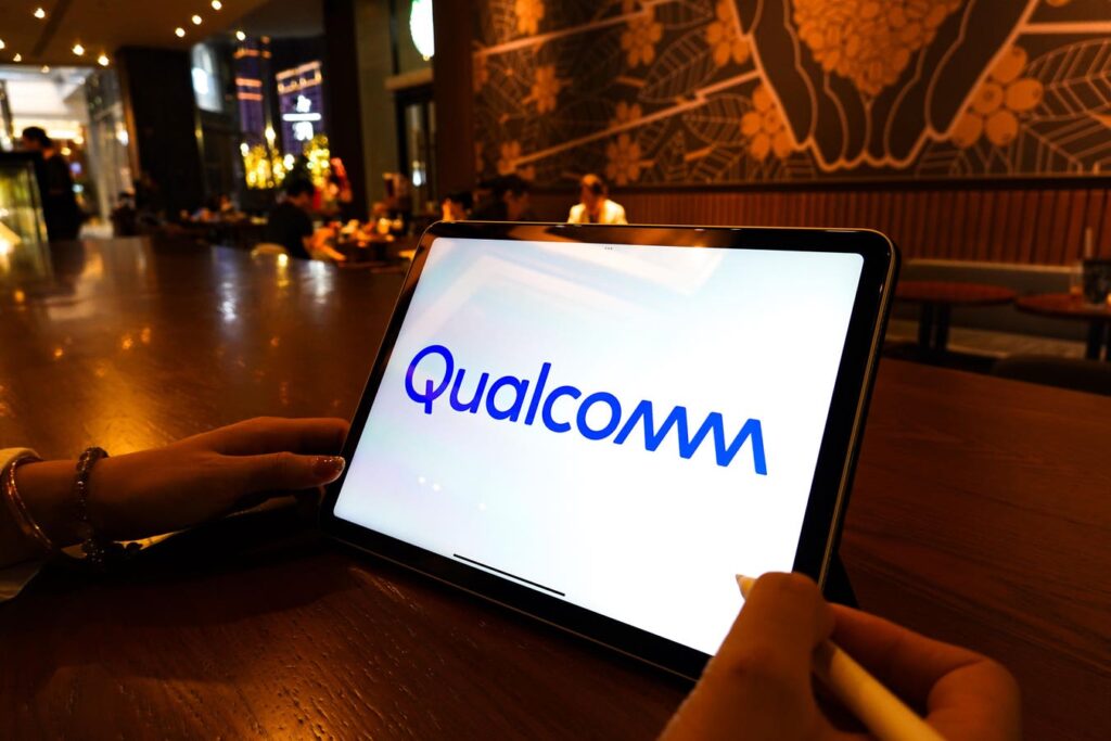 Buy, Sell, Or Hold Qualcomm Stock?