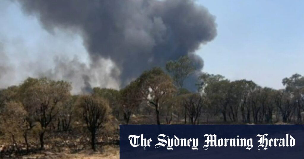 Firefighters battle blaze west of Toowoomba