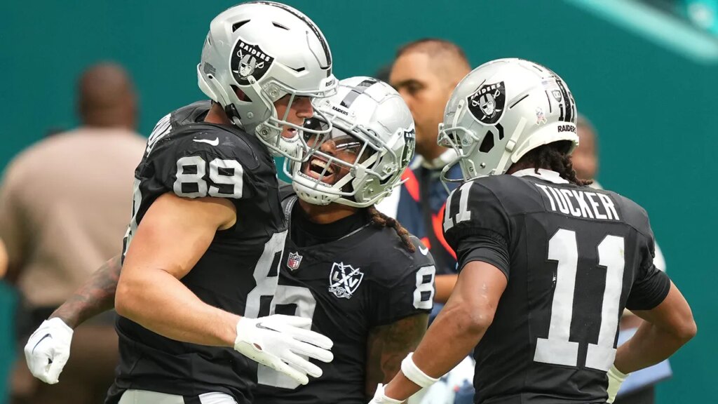 Raiders’ Brock Bowers talks ‘cool’ Trump celebration; team curiously ends press session right after: report