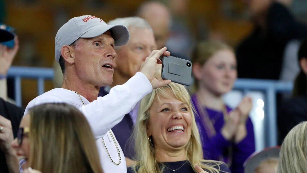 Oklahoma coach Brent Venables keeping ‘great faith’ amid wife Julie’s latest cancer diagnosis