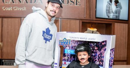 Viral fan who dressed up as Auston Matthews for Halloween meets Leafs star