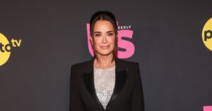 RHOBH Star Sutton Stracke Claims Kyle Richards Tried to ‘Hook Up With Kevin Costner’