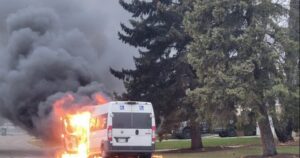 Winnipegger helps rescue 3 passengers in burning paratransit van