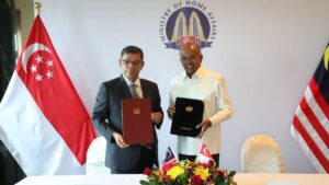 Singapore and Malaysia sign MOU to combat transnational crimes