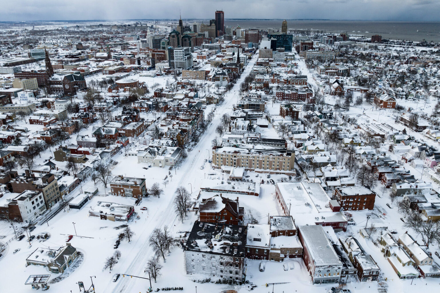 White-Out Conditions as New York Hit by Lake-Effect Snow Event