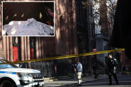 Man lights himself in fire in front of NYC church: police