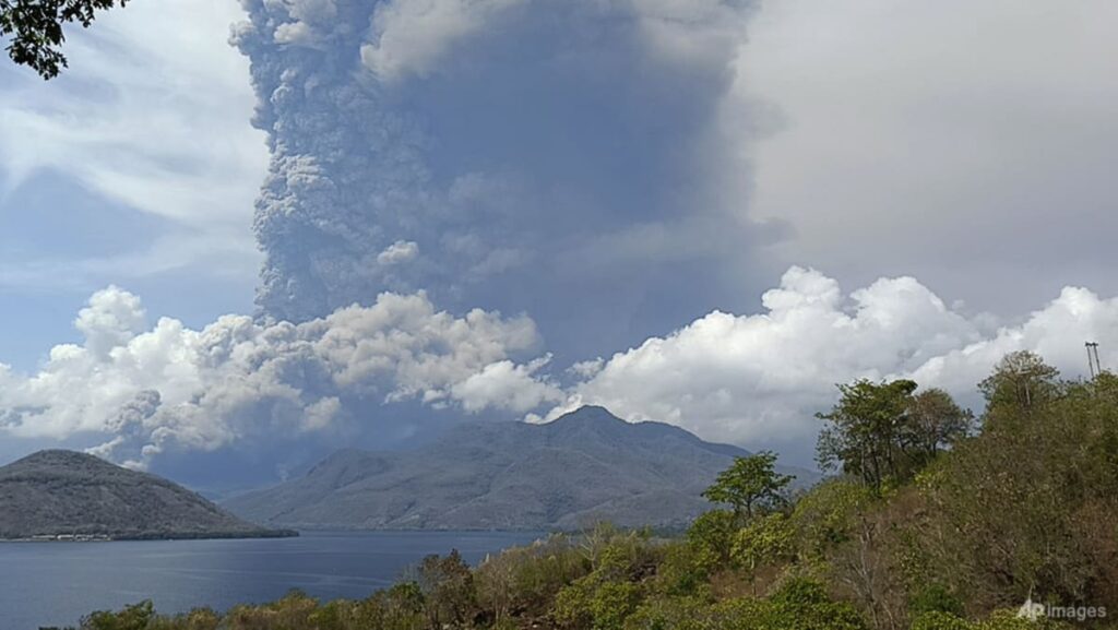 CNA Explains: What happens when a plane flies into a volcanic ash cloud?