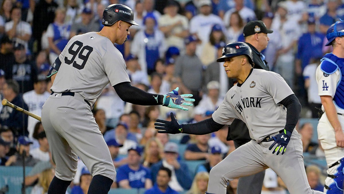 Juan Soto and Aaron Judge celebrate