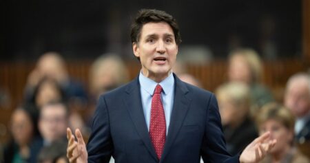 After Trump’s tariff threat, Trudeau set to meet with premiers