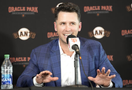 Giants Predicted to Re-Sign Polarizing Star Projected for 0 Million