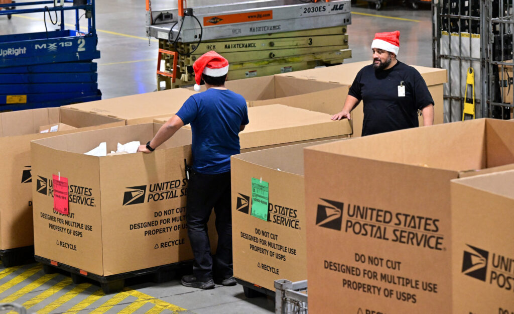 USPS Shares Update Ahead of ‘Holiday Surge’ in Post