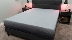 Zoma Start Mattress Review: Comfortable Foam for Entry-Level Pricing