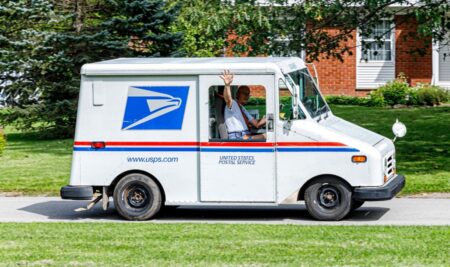 US Postal Workers Could Take Over Census