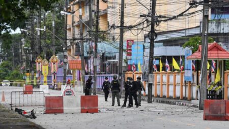 Attacks in Thailand’s south kill five, wound 13, police say