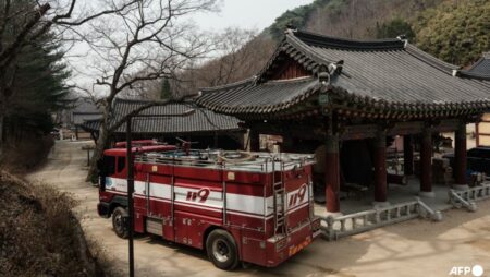 Temple burned, UNESCO-site evacuated as South Korea wildfires spread